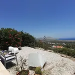 Irene Lindos, Lindos 10 Mins, 4 Mins, Amazing Views 0 Mins Βίλα *
