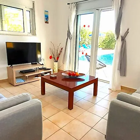Villa Irene, Lindos 10 Mins *