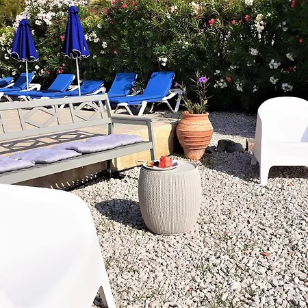 Villa Irene, Beautiful Escape, Lindos 10 Mins, Beach 4 Mins, Views 0 Mins וילה