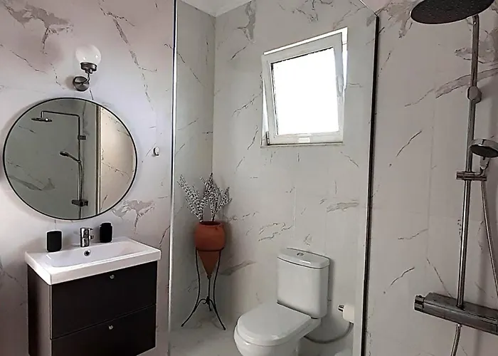 Irene Lindos, Lindos 10 Mins, 4 Mins, Amazing Views 0 Mins