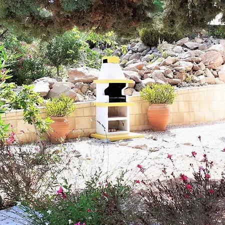 Villa Irene, 3 Bed, Beach 3min; Lindos 10 mins *