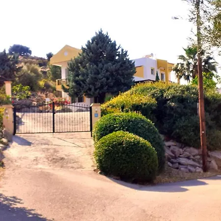 Villa Irene, 3 Bed, Beach 3min; Lindos 10 mins Villa *