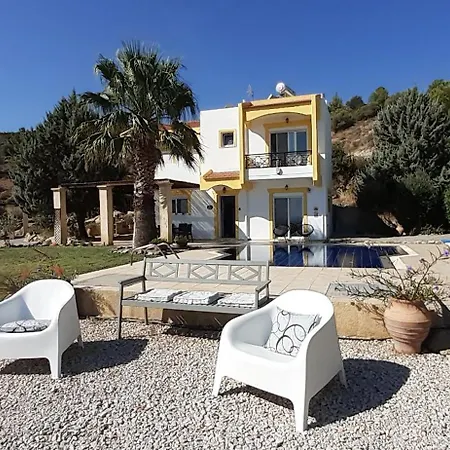Villa Irene, 3 Bed, Beach 3min; Lindos 10 mins Villa